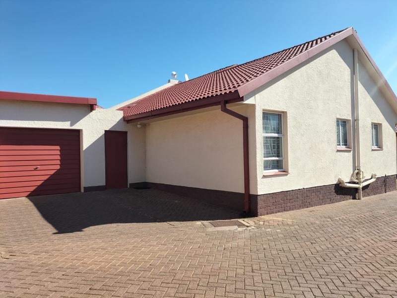 3 Bedroom Property for Sale in Fleurdal Free State